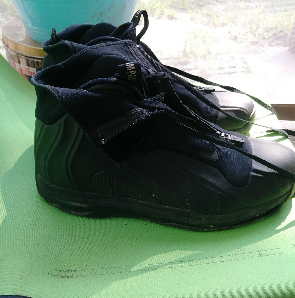 Foamposite glove shoes